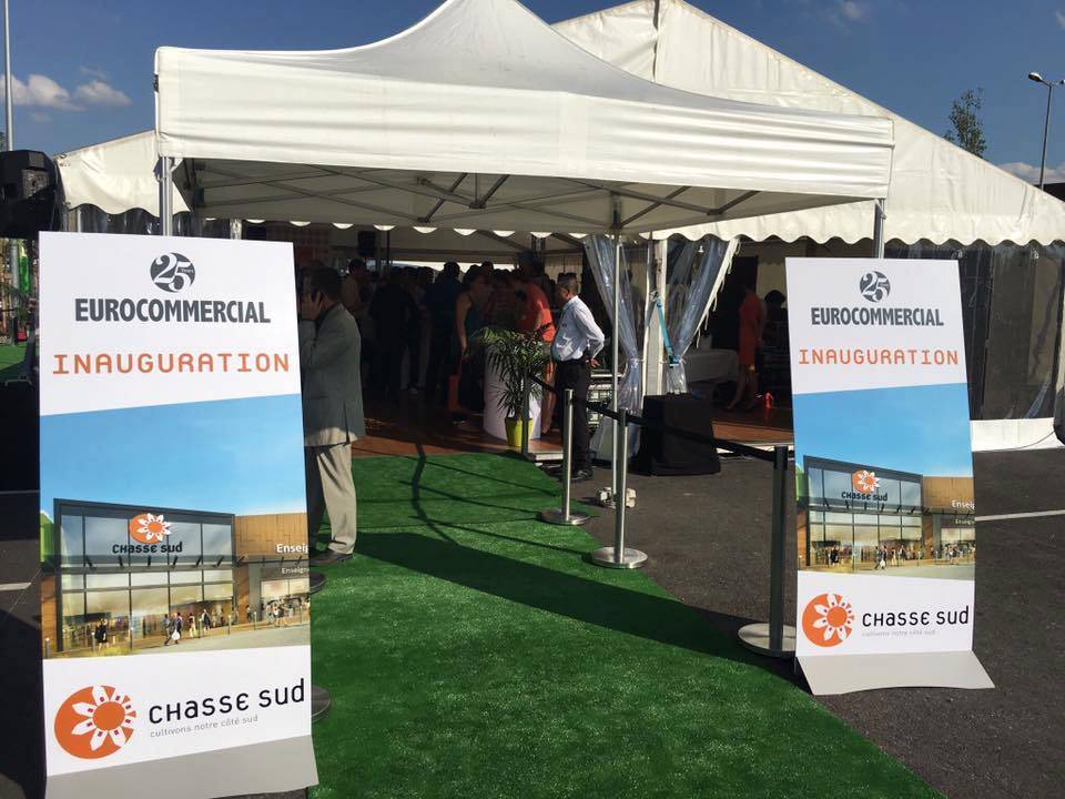 Tente 3x3m pliante à Lyon pour accueil événement