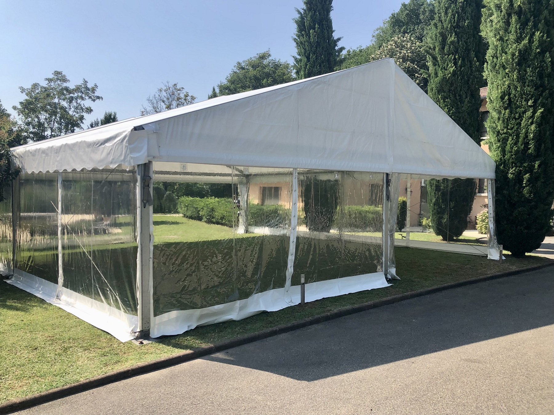 Location de chapiteau cristal pour mariage à Lyon