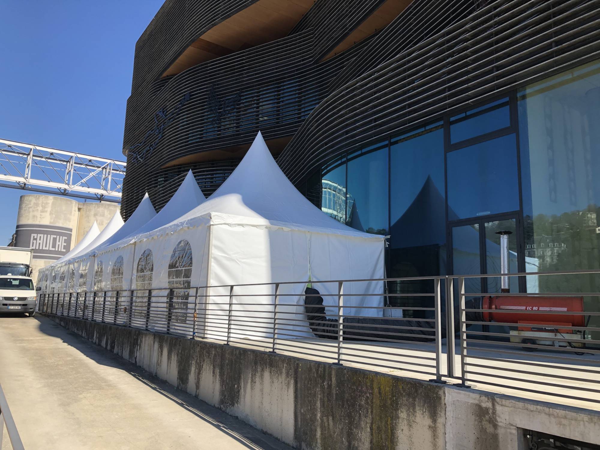 Tente toit pointu Carcat Location Lyon Confluence