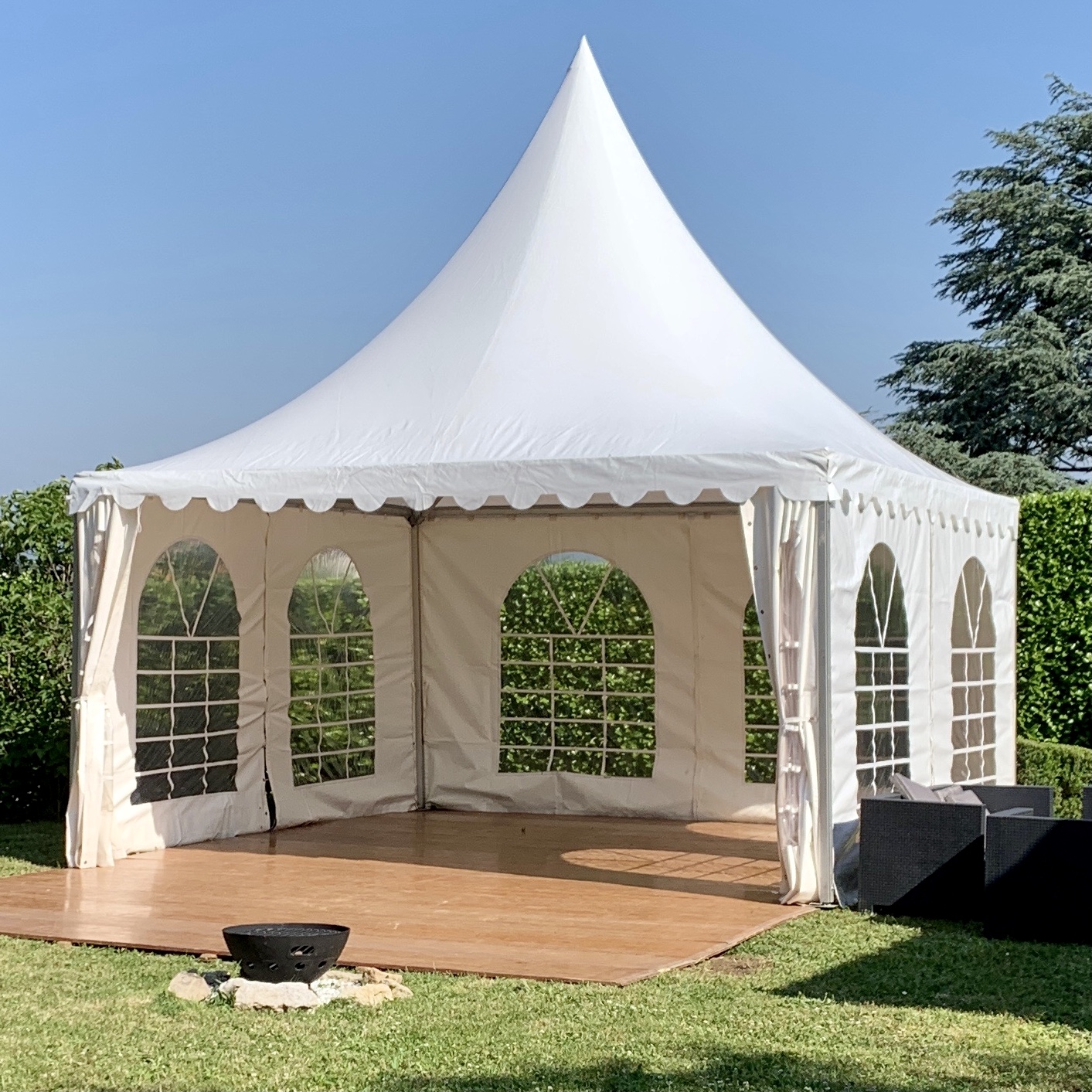 Location de tente événementielle pour  une soirée privée à Vienne