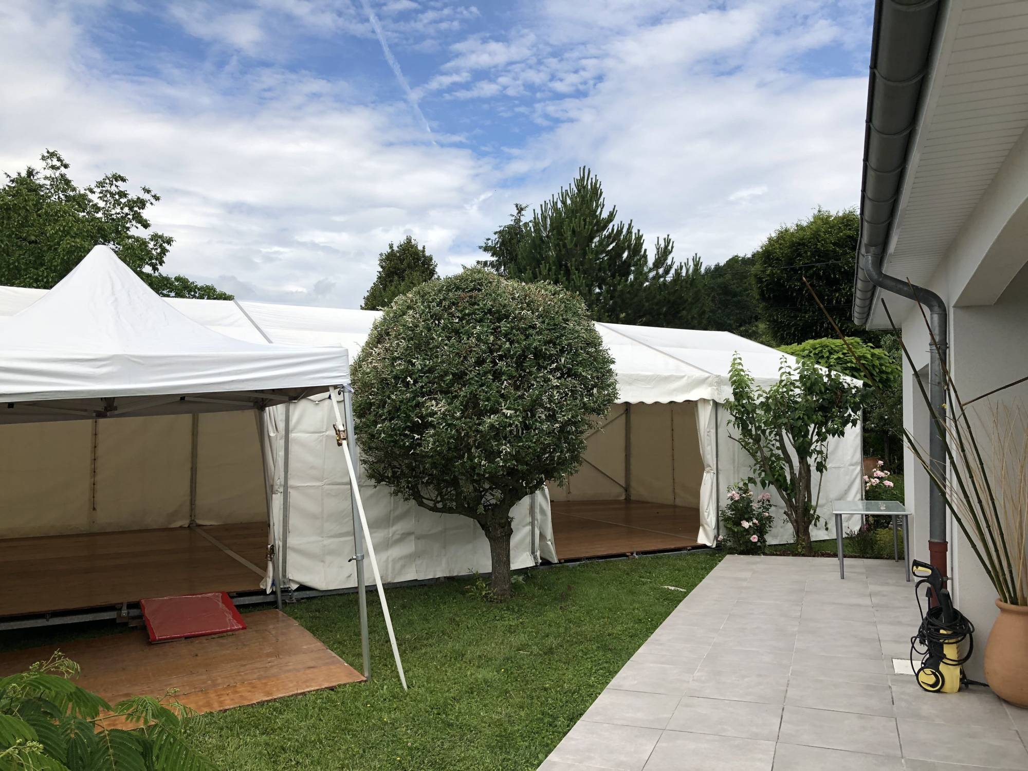 Location de chapiteaux pour particuliers à Lyon Charly Villeurbanne 