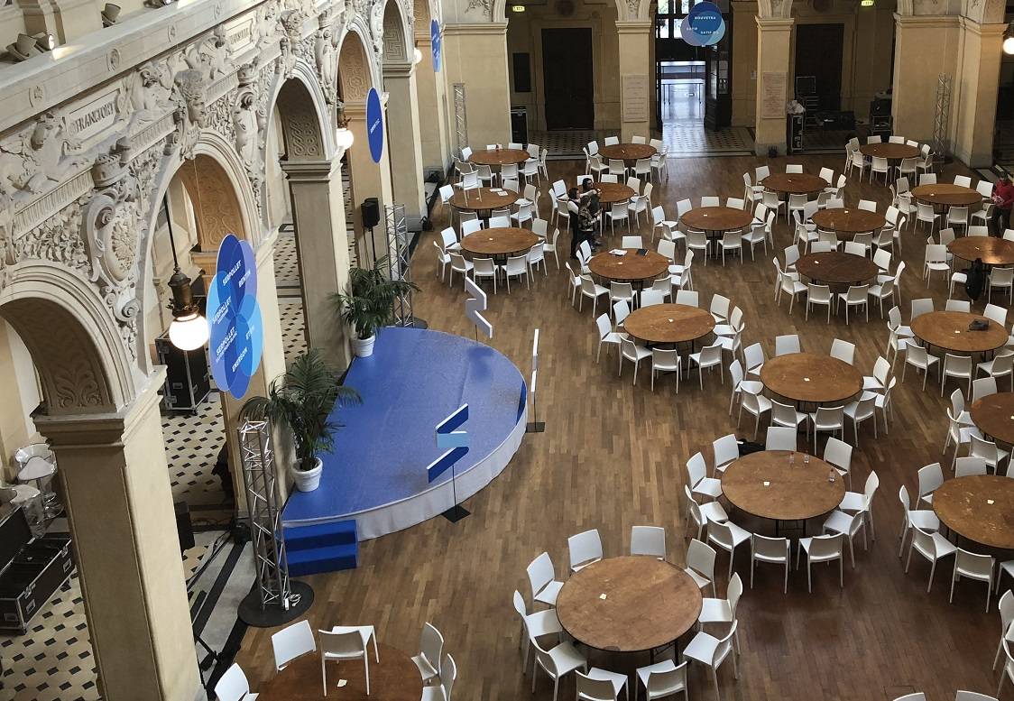 Scène demi cercle à louer sur Lyon La mulatière ou brignais