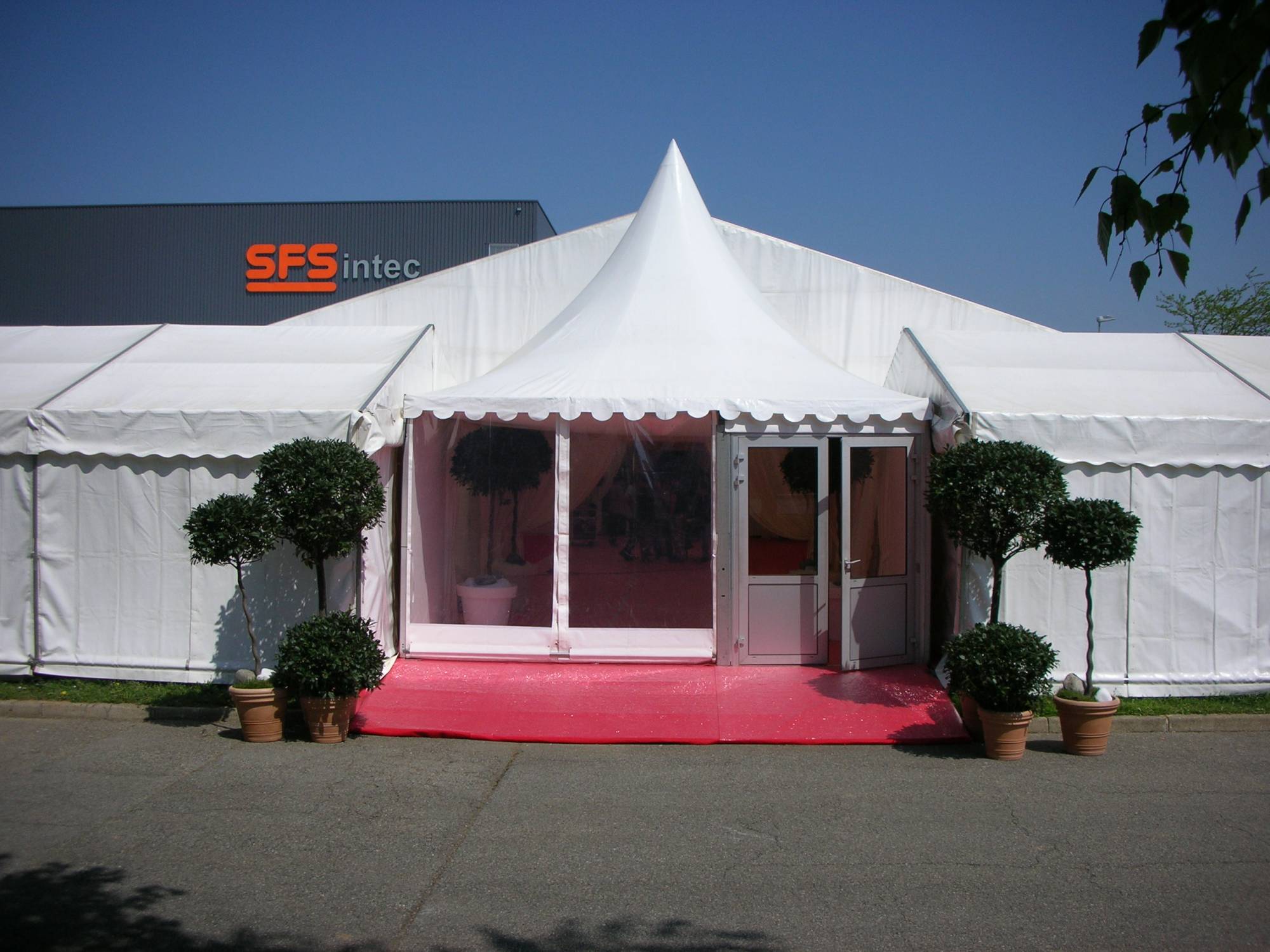 Location de porte double sur chapiteau pour réception région Rhône-Alpes