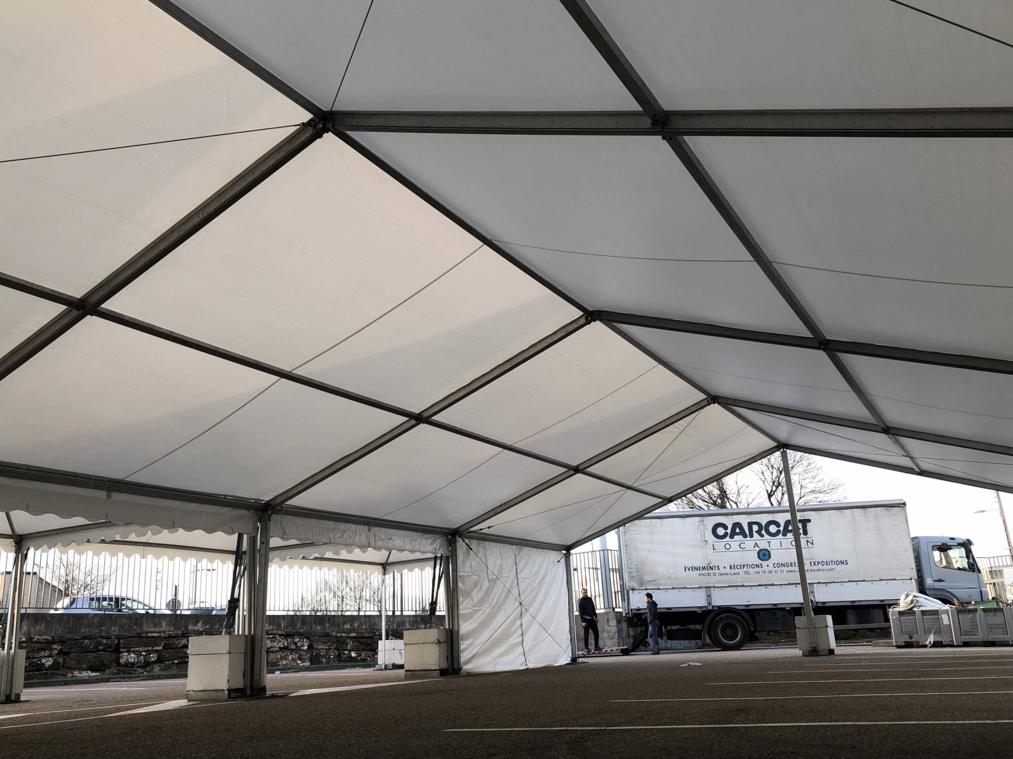 Installation et location de chapiteau pour événement à Lyon