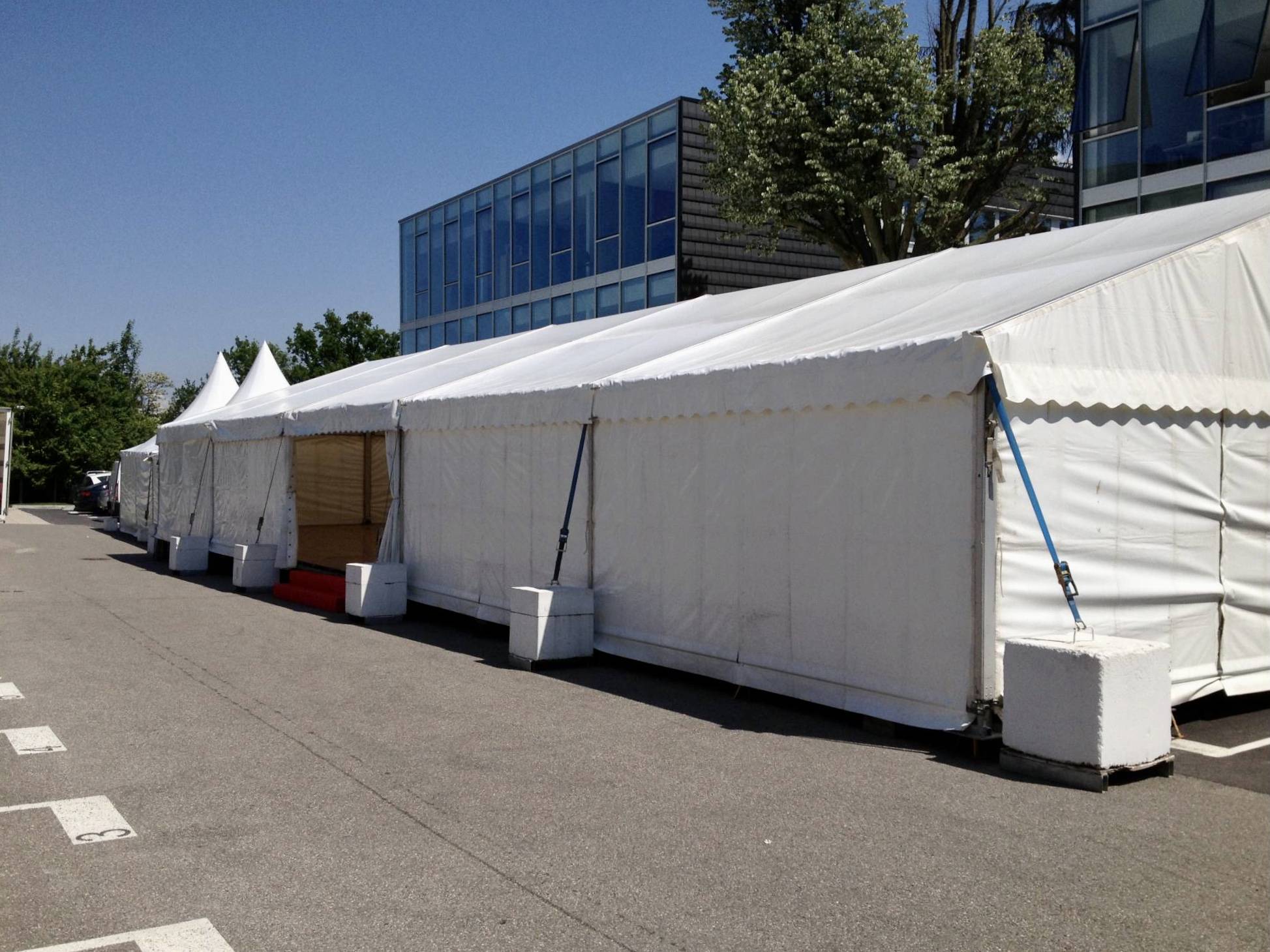 Location de chapiteau et tentes pour une inauguration d'entreprise à Lyon 9