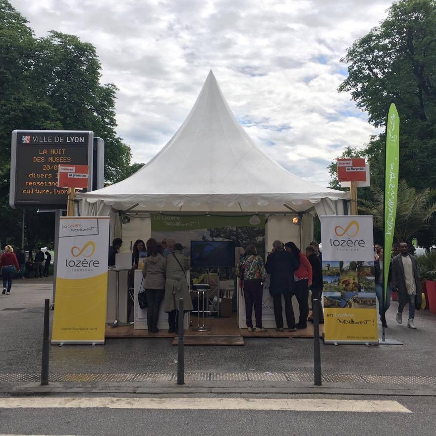 Tente 5x5m pour ACCUEIL à Lyon