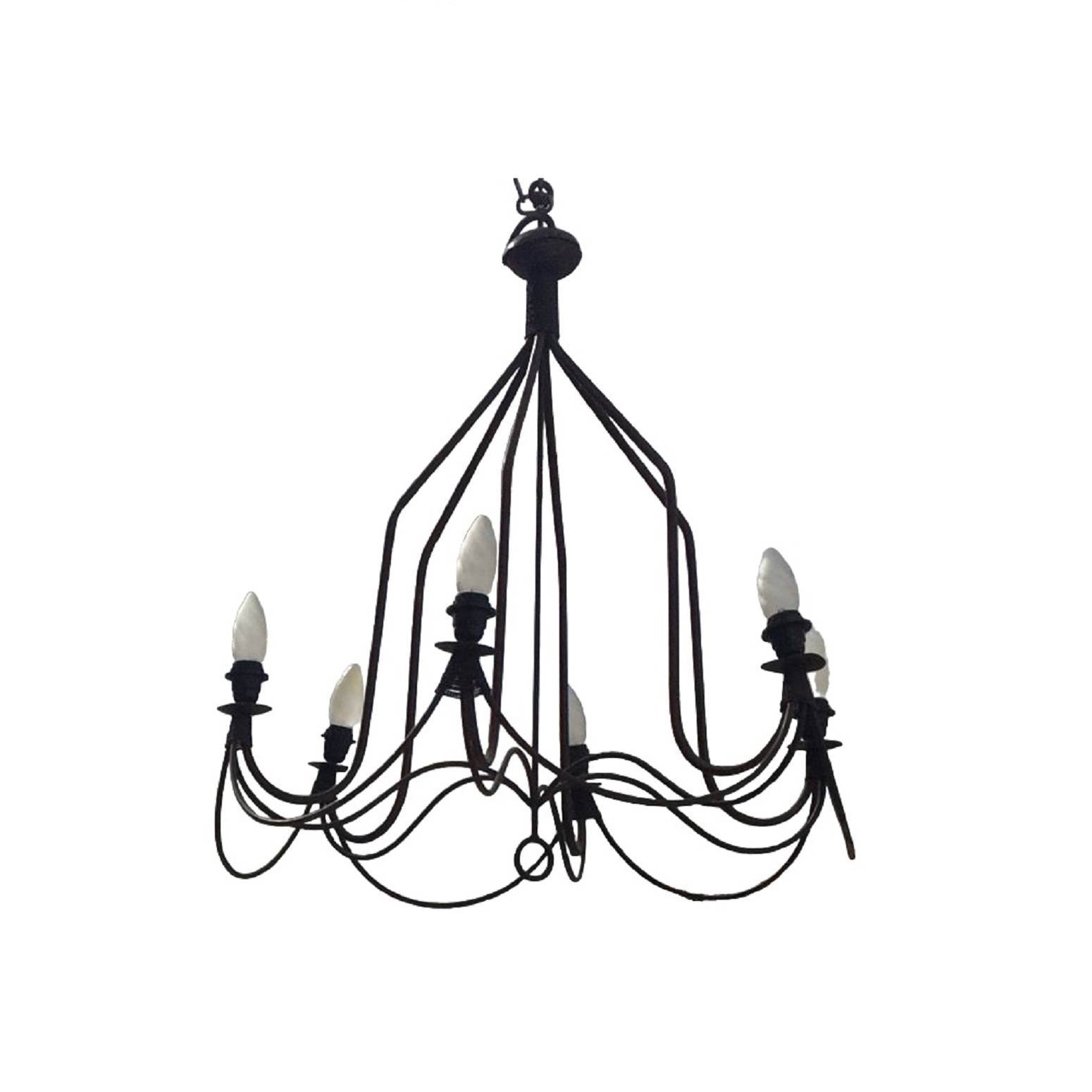 Location de lustre en fer forgé pour chapiteau à Lyon