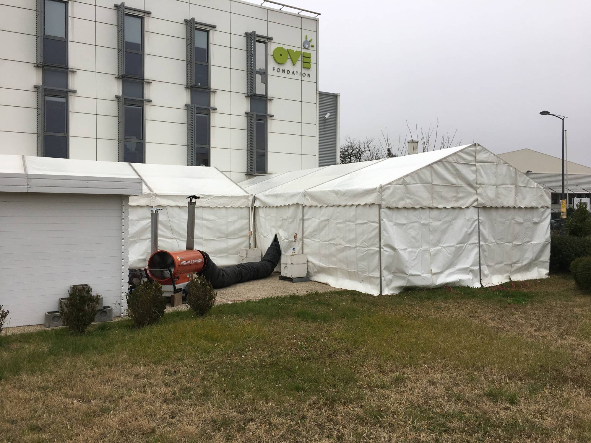 Location chapiteau pour repas professionnel à Lyon