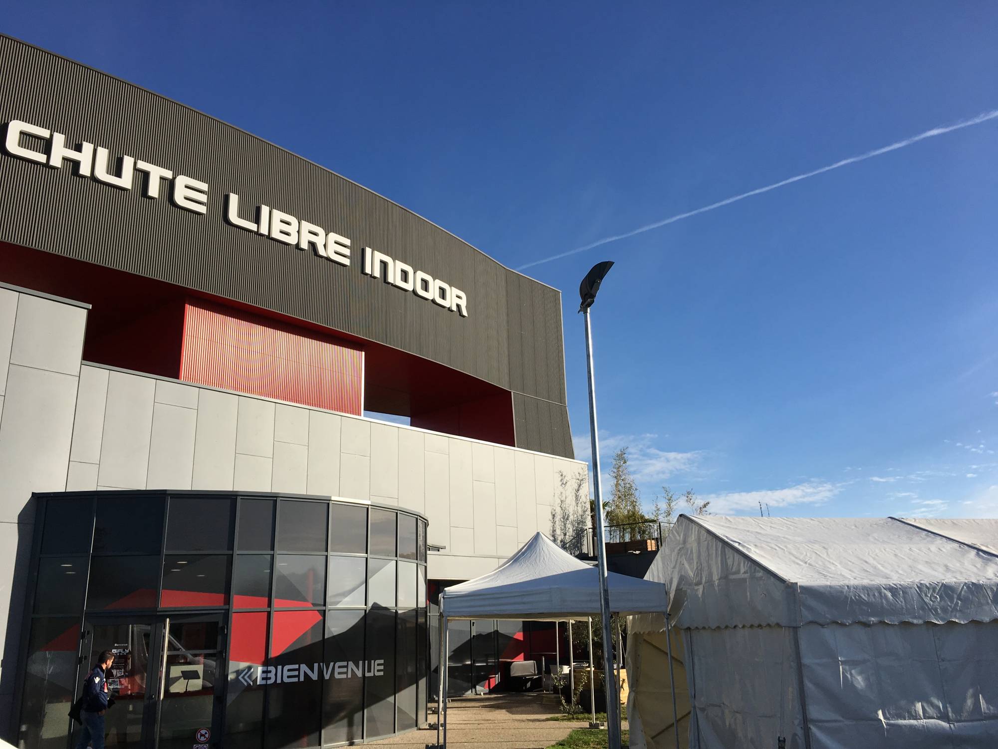  iFLY Lyon, location de chapiteaux pour professionnel à Lyon